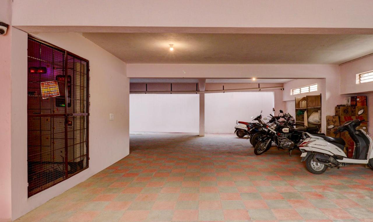 Treebo Three Street Inn Bangalore Ngoại thất bức ảnh